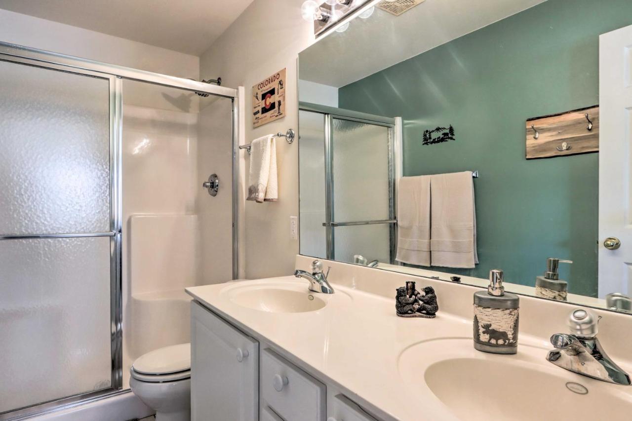 Step-Free Camdenton Condo With Boat Ramp, Dock, Slip エクステリア 写真