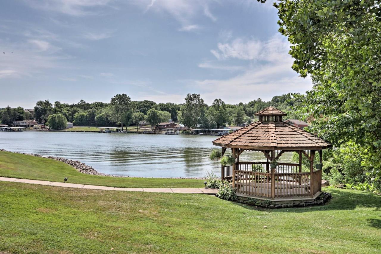 Step-Free Camdenton Condo With Boat Ramp, Dock, Slip エクステリア 写真